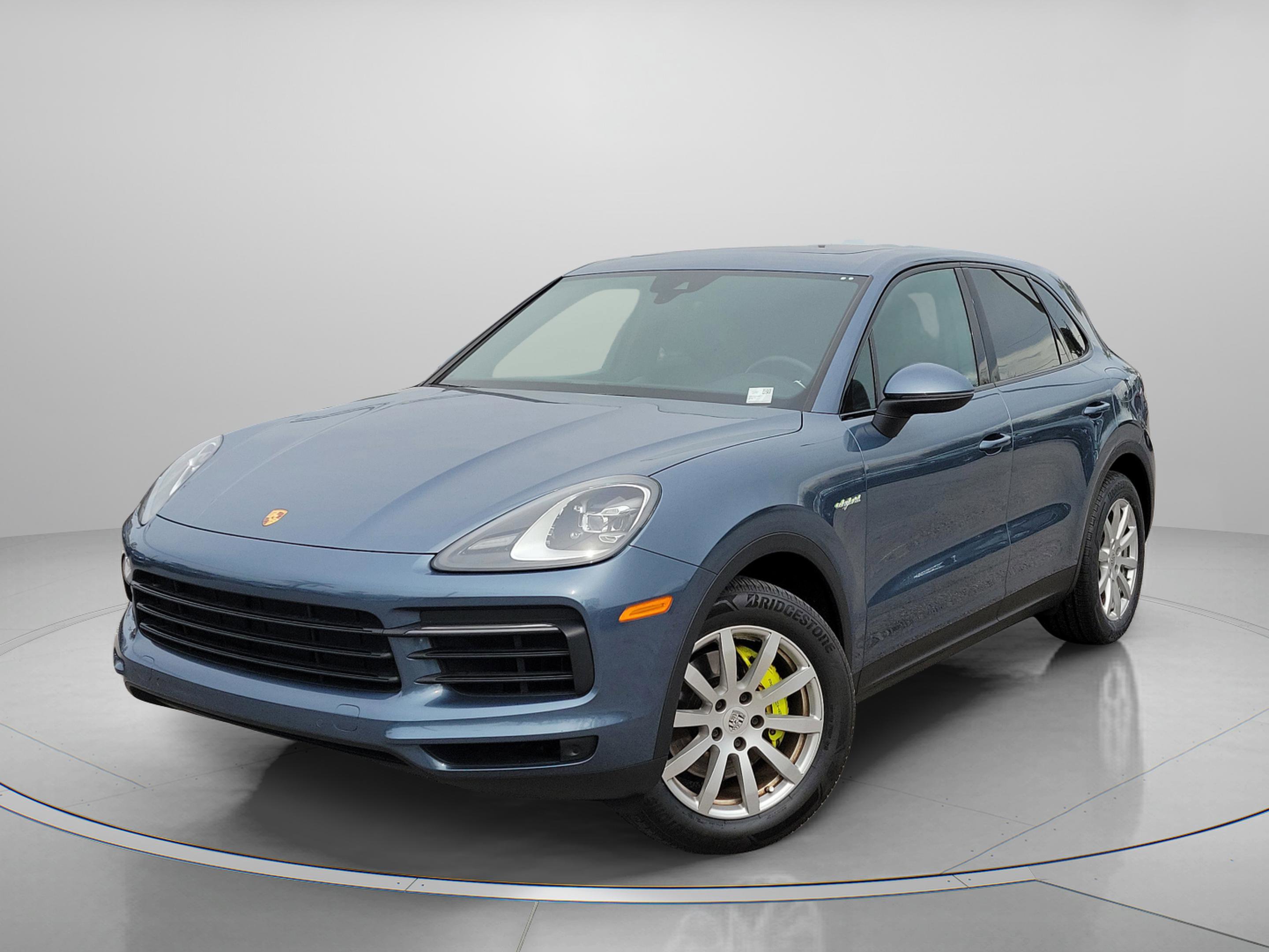 Used 2020 Porsche Cayenne E-Hybrid image 2