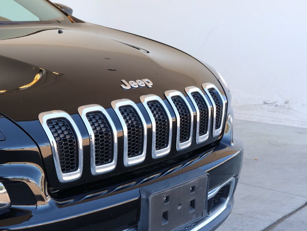 Used 2017 Jeep Cherokee Limited AWD/4WD image 50