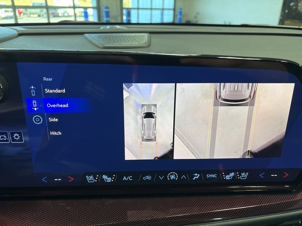 New 2026 Chevrolet Traverse RS image 20