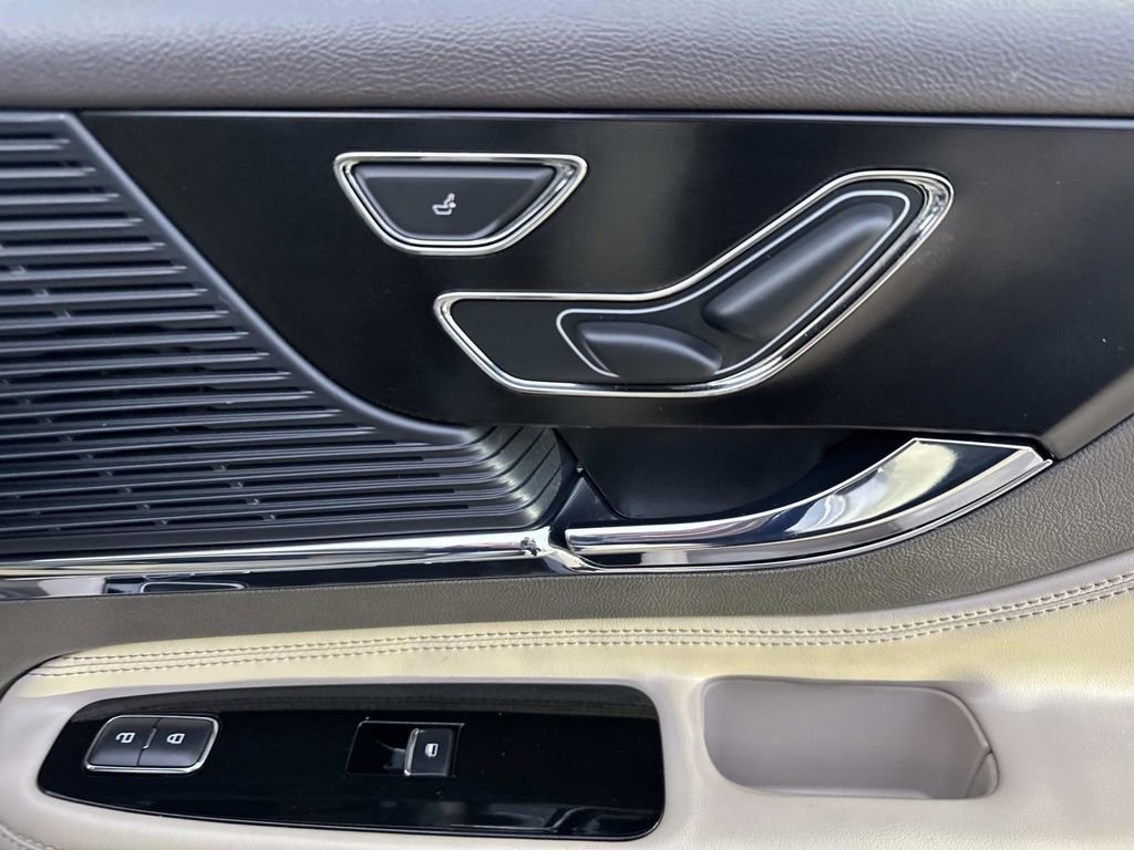 Certified 2021 Lincoln Corsair FWD w/ Premium Package image 16