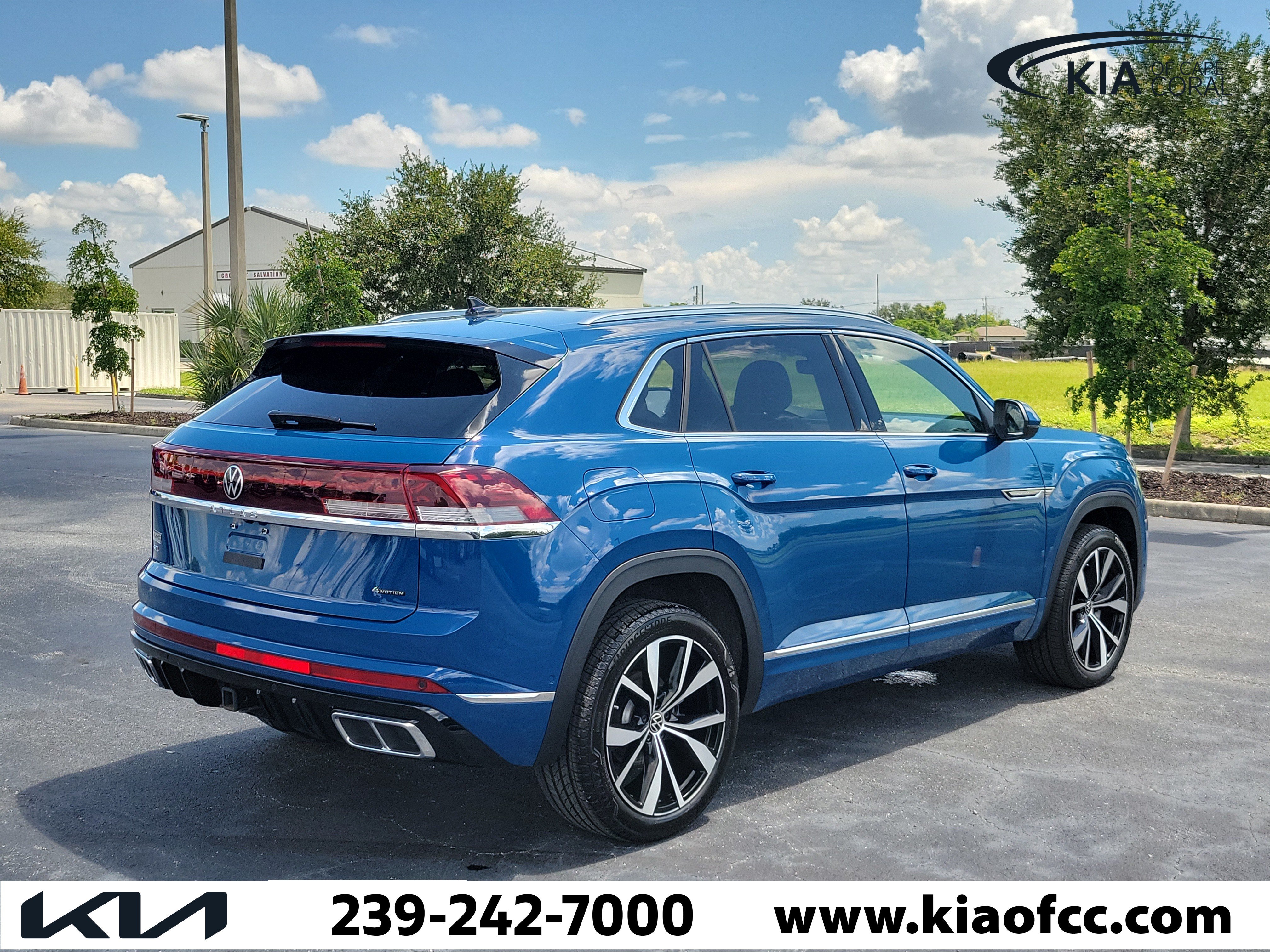 Used 2025 Volkswagen Atlas Cross Sport SEL Premium R-Line AWD/4WD image 6