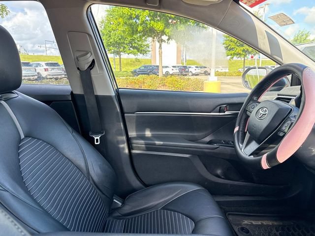 Used 2018 Toyota Camry SE w/ Audio Package FWD image 15