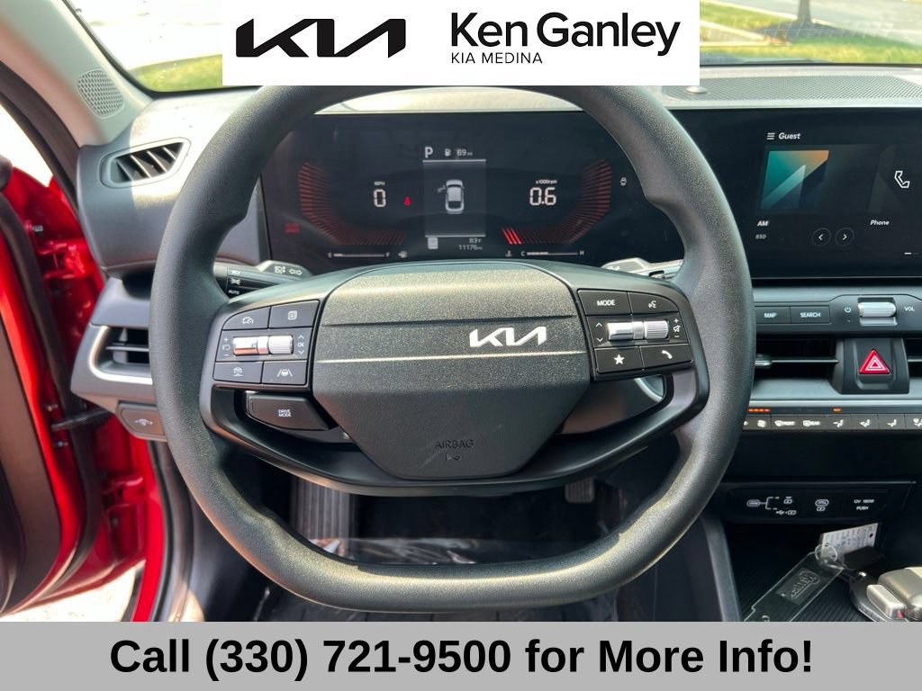 Certified 2025 Kia K4 FWD image 34