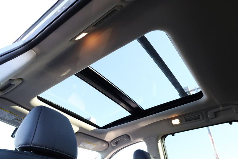 New 2025 Nissan Pathfinder Platinum image 12