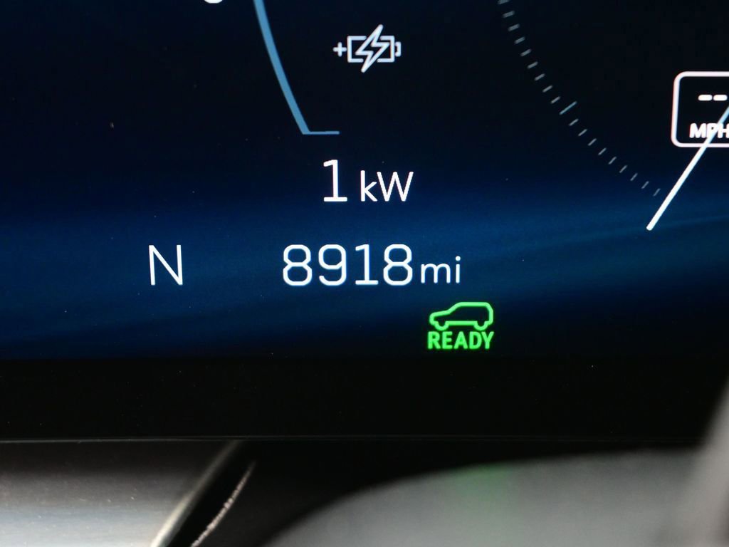 Used 2024 Cadillac Lyriq Luxury image 10