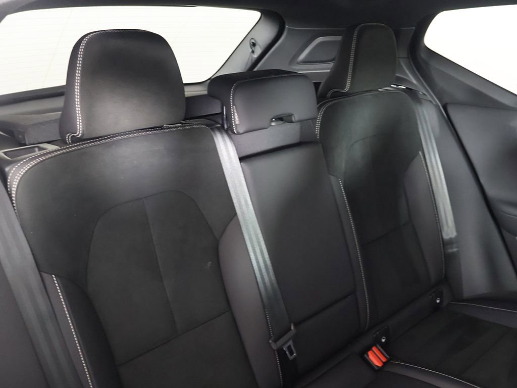 Used 2023 Volvo XC40 Recharge Plus AWD/4WD image 32