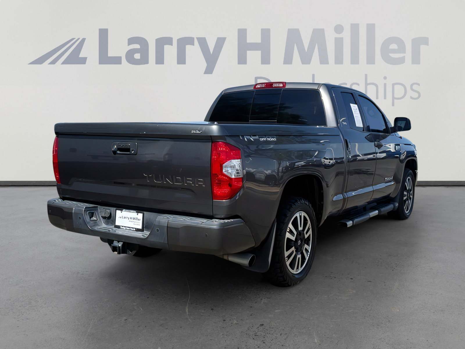 Used 2019 Toyota Tundra SR5 w/ TRD Off Road Package image 7