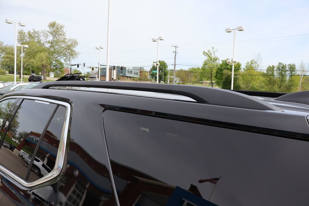 Used 2023 Chevrolet Traverse LT FWD image 30