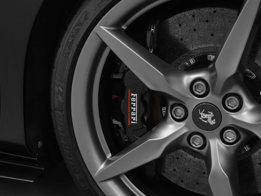 Certified 2021 Ferrari F8 Tributo RWD image 12