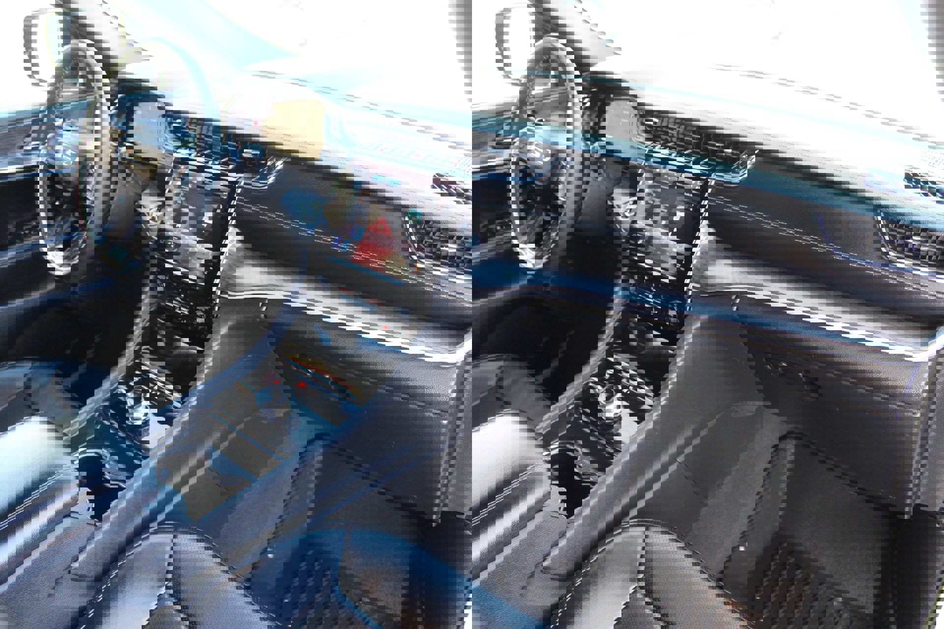 Used 2024 Jeep Grand Cherokee L Limited w/ Luxury Tech Group II image 16