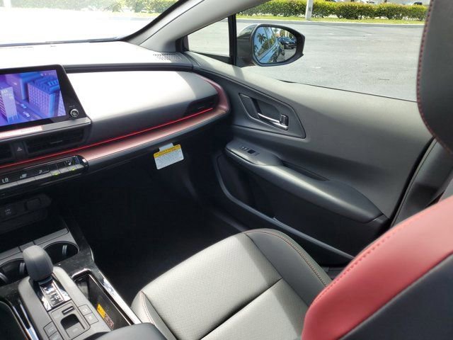 New 2025 Toyota Prius Plug-In Hybrid FWD image 12
