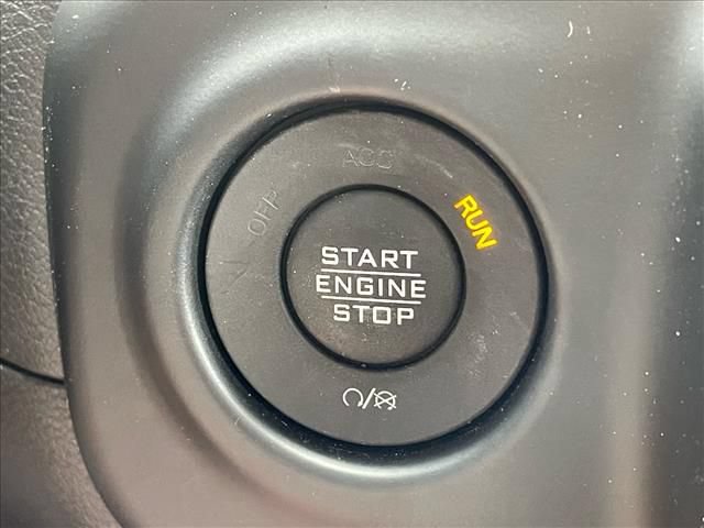 Used 2023 Jeep Wrangler Unlimited Sahara w/ Cold Weather Group AWD/4WD image 14