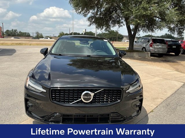 Certified 2024 Volvo S60 B5 Core FWD image 2