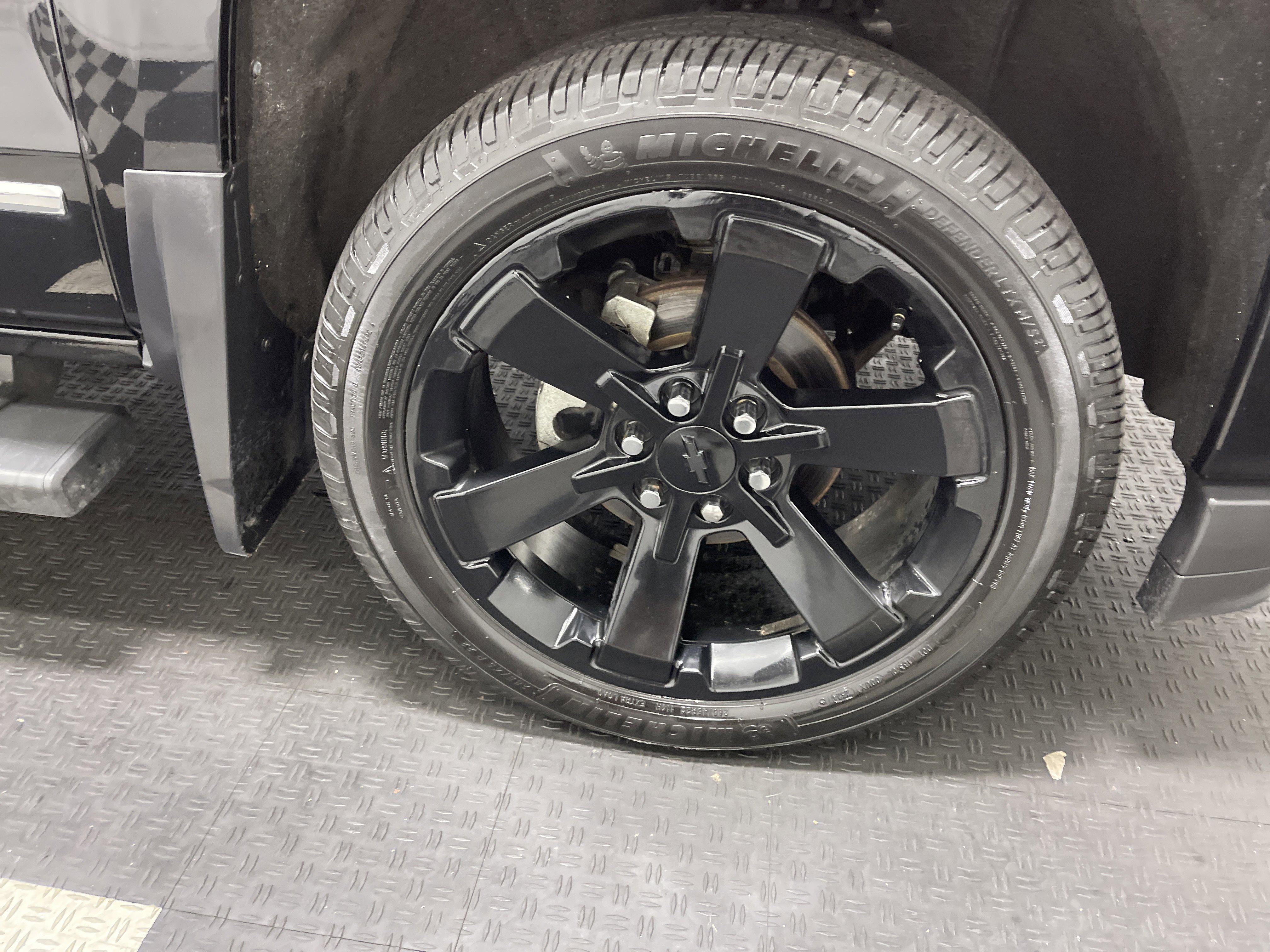 Used 2017 Chevrolet Silverado 1500 LTZ Z71 w/ LTZ Plus Package image 29