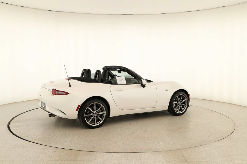 Used 2022 MAZDA MX-5 Miata Grand Touring w/ Weather Package RWD image 7