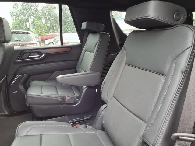 Used 2025 GMC Yukon Denali RWD image 21