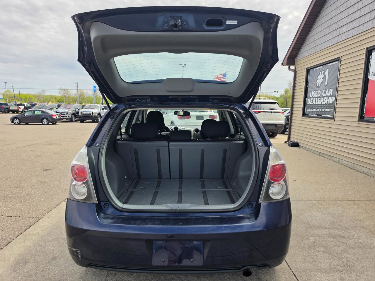 Used 2009 Pontiac Vibe w/ Preferred Package FWD image 18