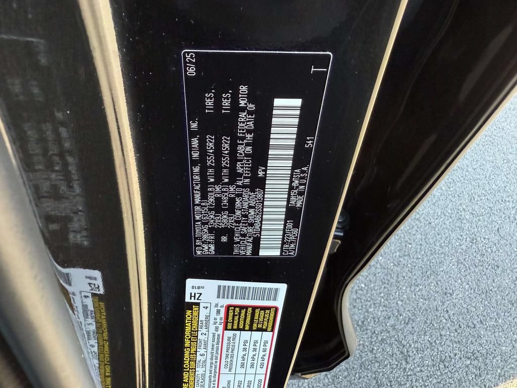 Used 2025 Lexus TX 500h AWD image 31