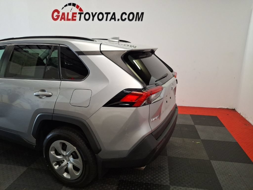 Used 2019 Toyota RAV4 LE w/ All Weather Liner Package AWD/4WD image 7