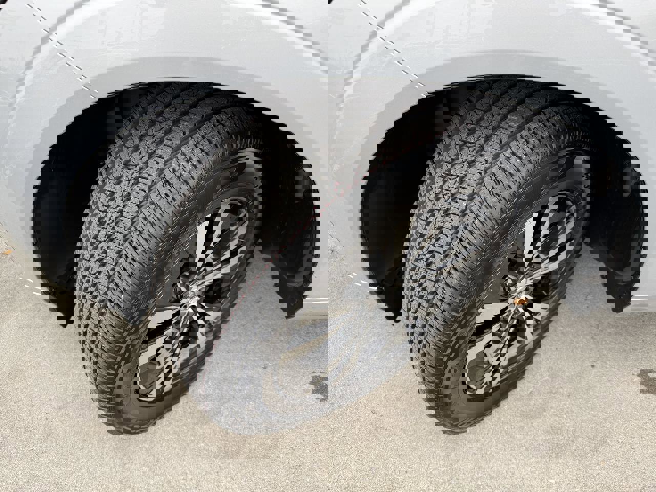 Used 2024 Volvo XC60 B5 Core image 60