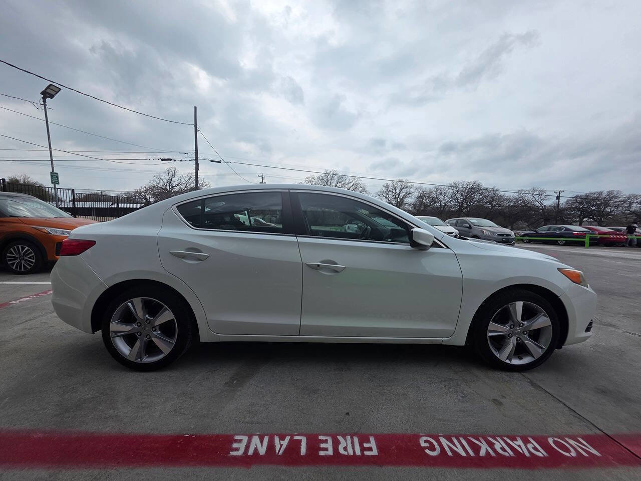 Used 2013 Acura ILX w/ Premium Package image 18