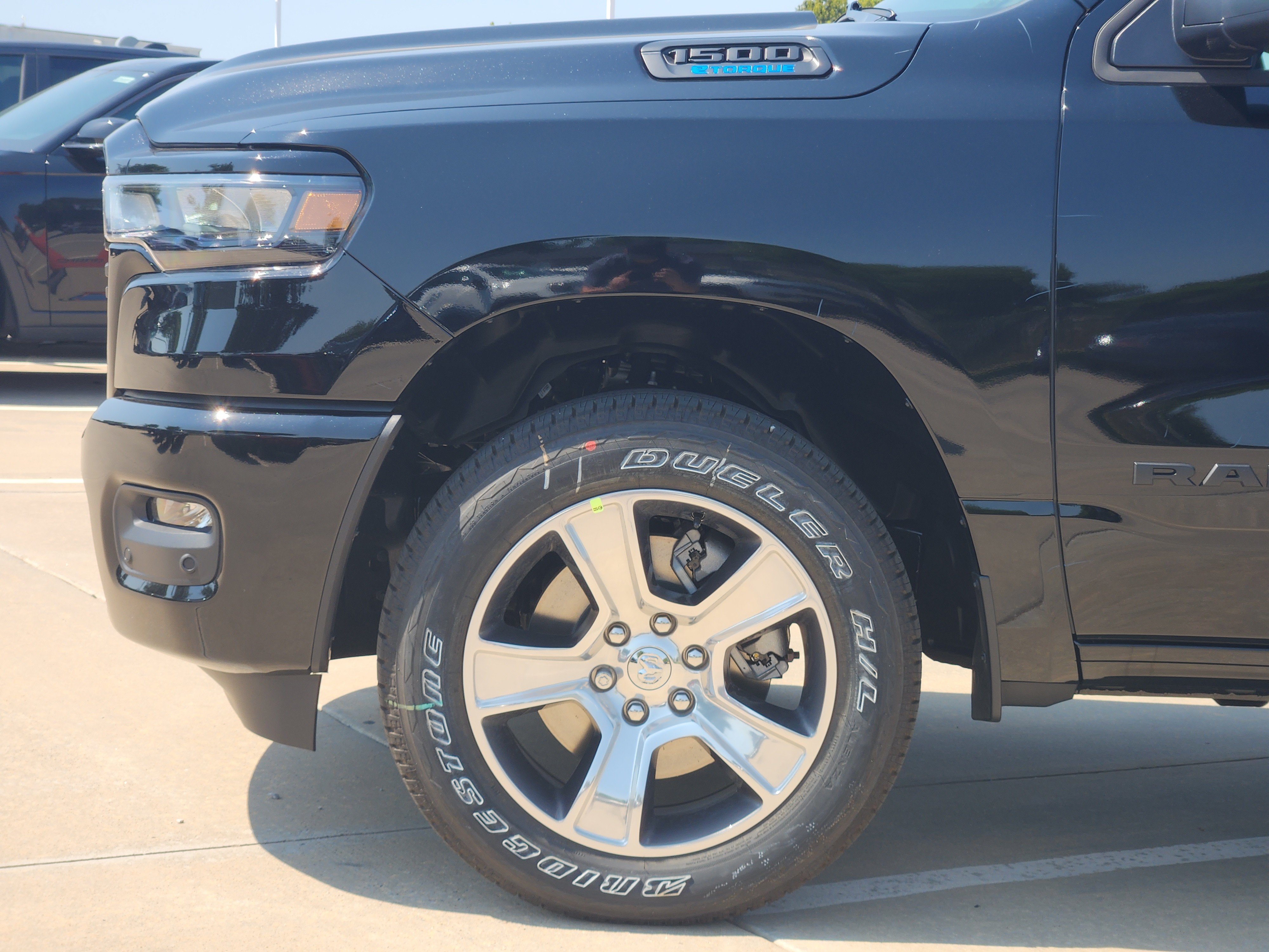 New 2026 RAM 1500 Express AWD/4WD image 5