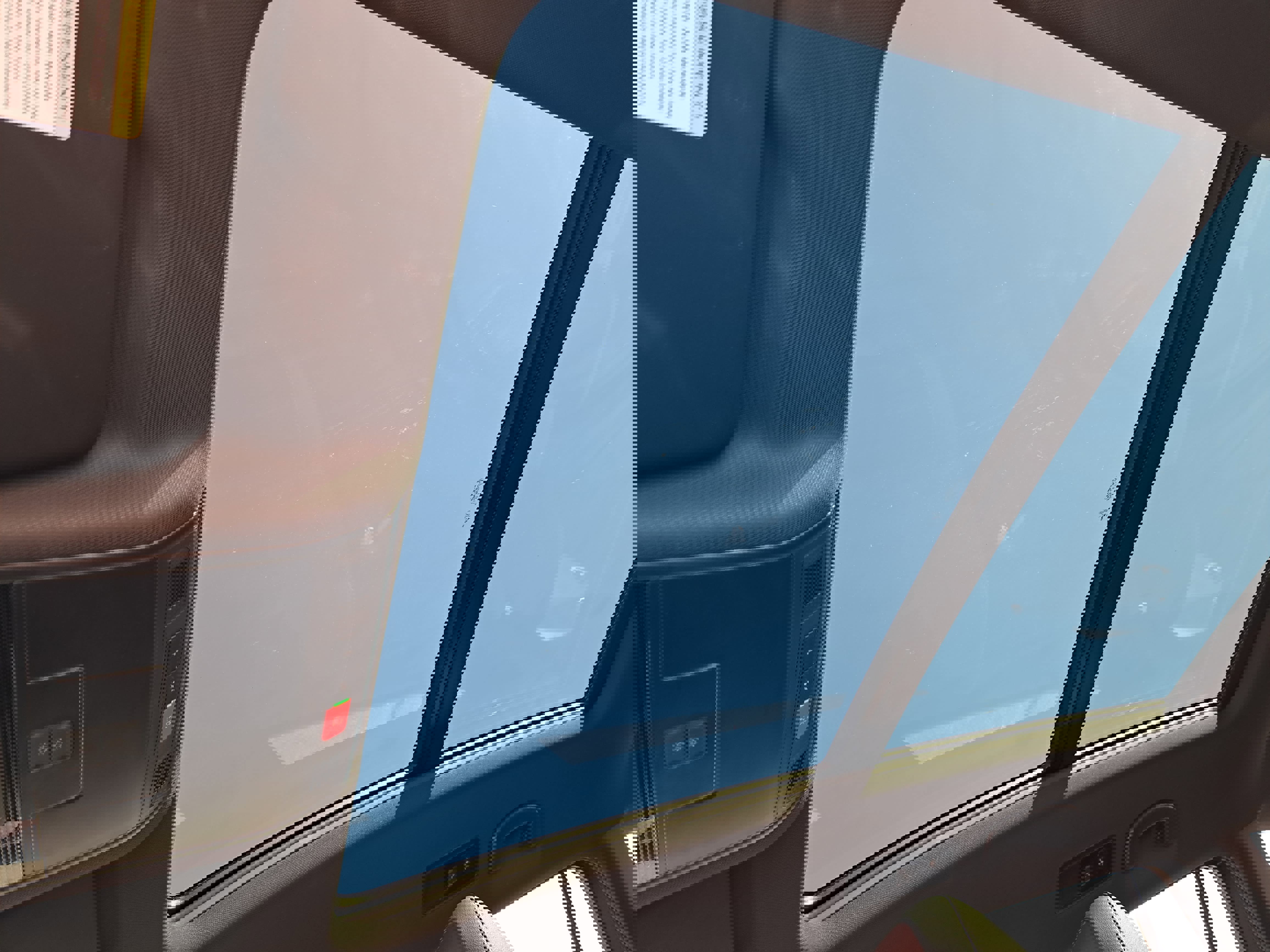 Certified 2024 Volkswagen Tiguan SEL R-Line image 28