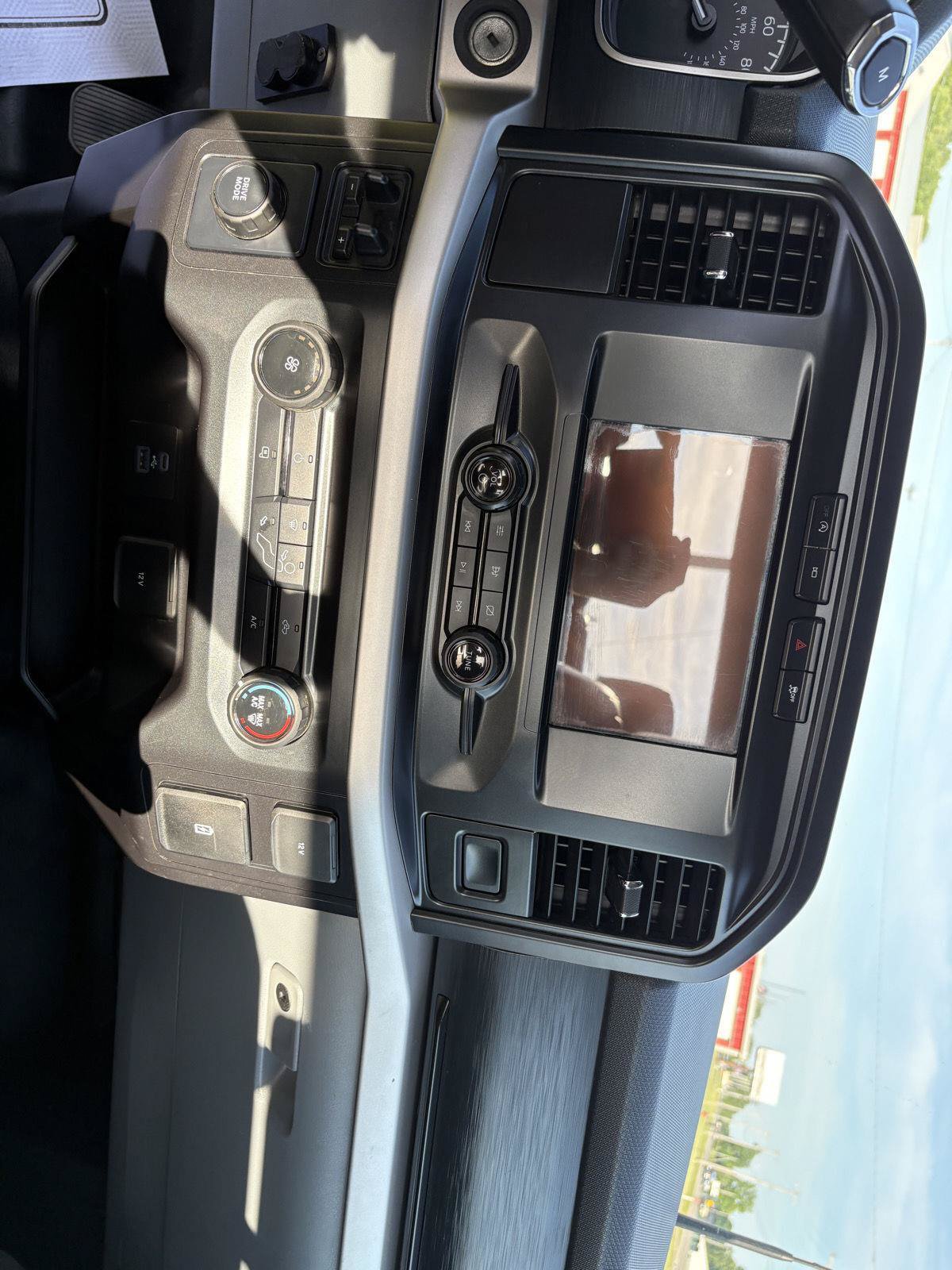 Used 2021 Ford F150 XL w/ Equipment Group 101A High RWD image 17