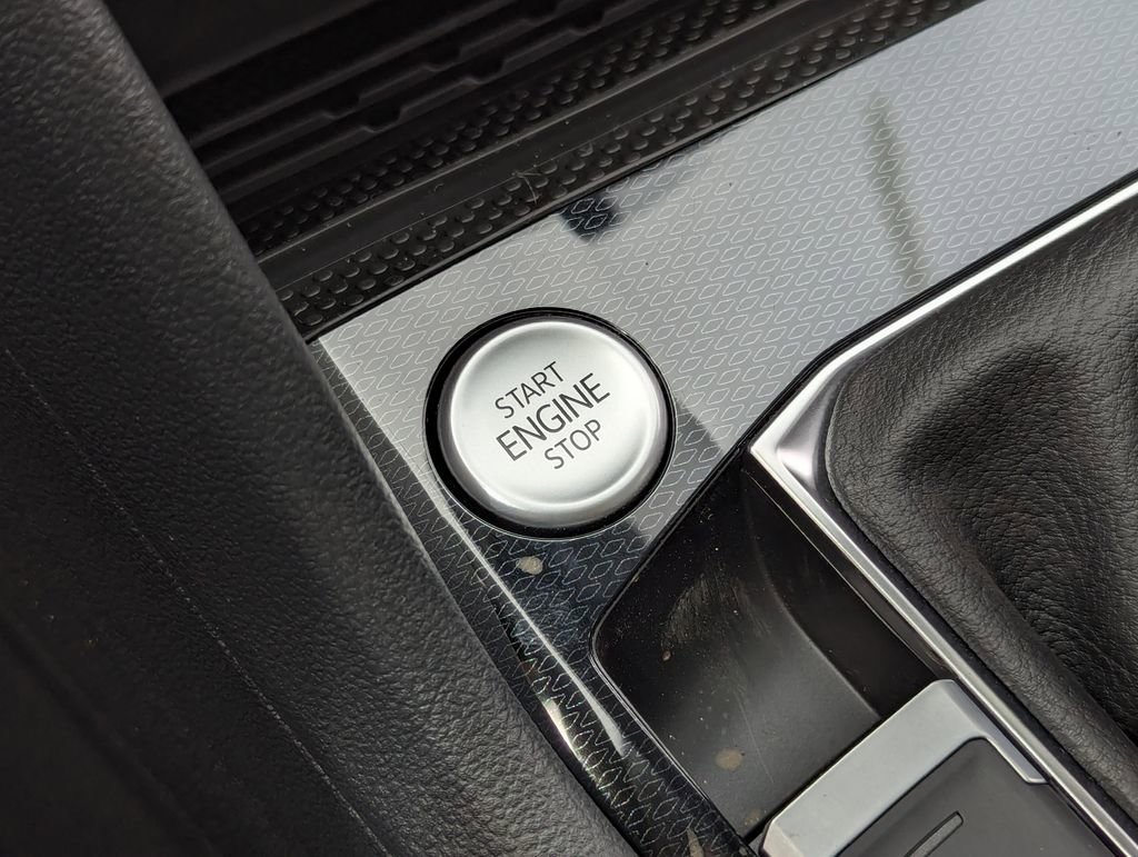 New 2026 Volkswagen Taos SE AWD/4WD image 15