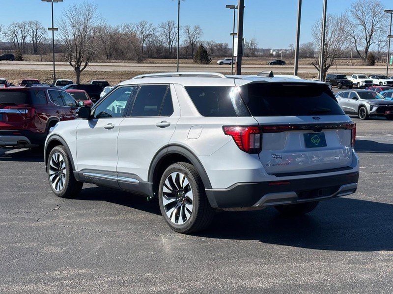 Used 2025 Ford Explorer Platinum w/ LUX Leather Package video 3