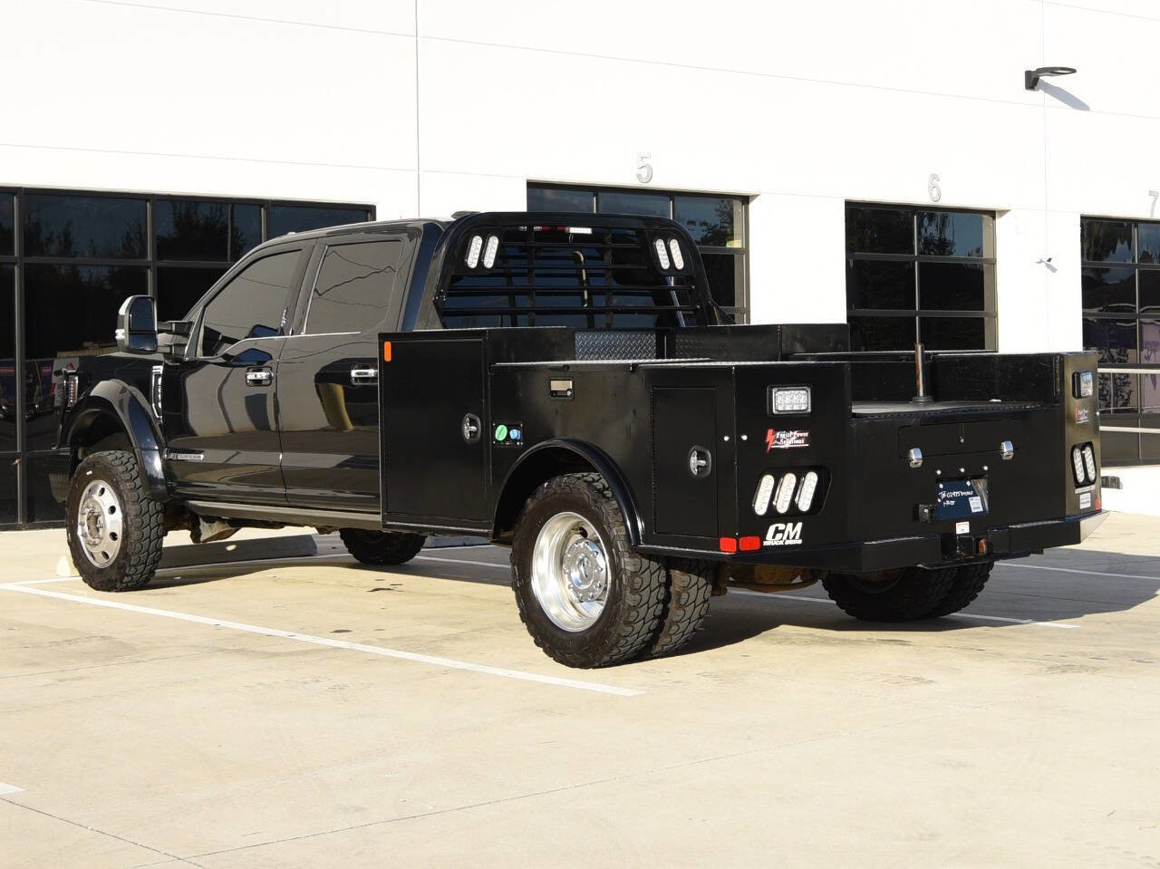 Used 2022 Ford F450 Platinum w/ FX4 Off-Road Package image 7