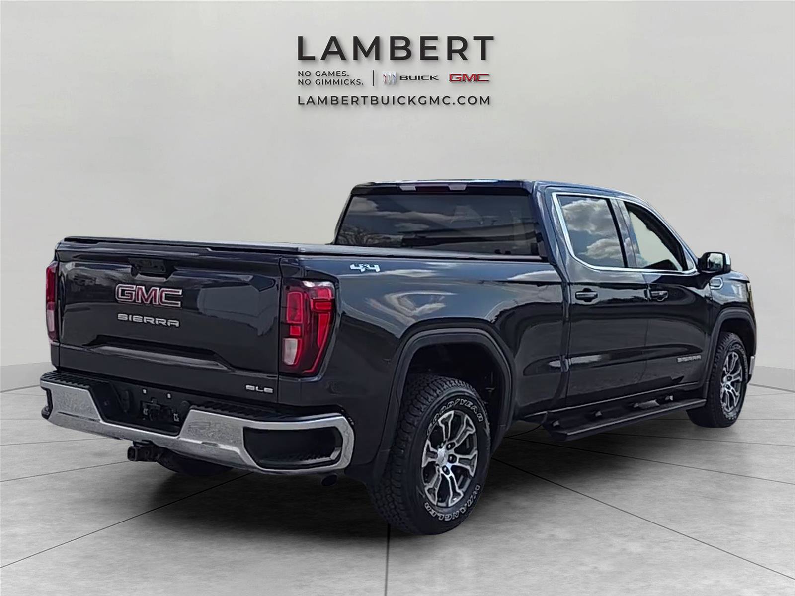 Used 2023 GMC Sierra 1500 SLE AWD/4WD image 5