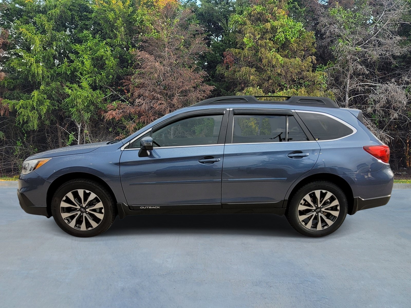 Used 2016 Subaru Outback 2.5i Limited AWD/4WD image 22