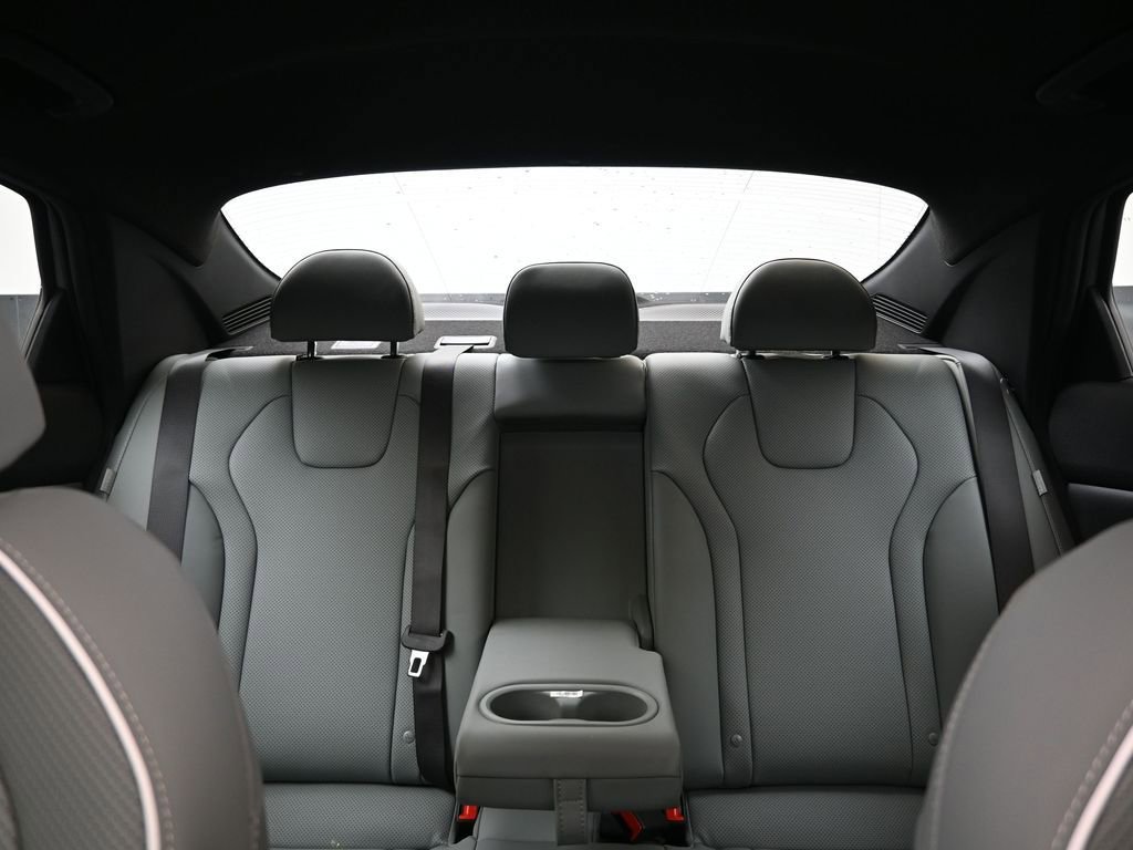 New 2026 Hyundai Elantra Limited image 39