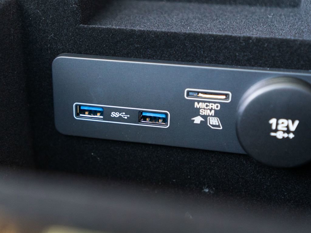 Used 2020 Jaguar F-PACE Premium AWD/4WD image 26