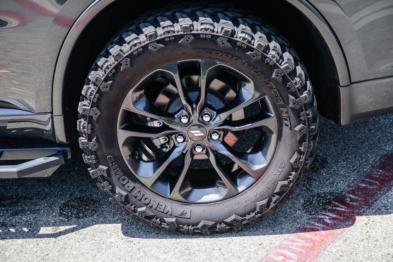 Used 2024 Dodge Durango GT w/ Blacktop Package AWD/4WD image 8