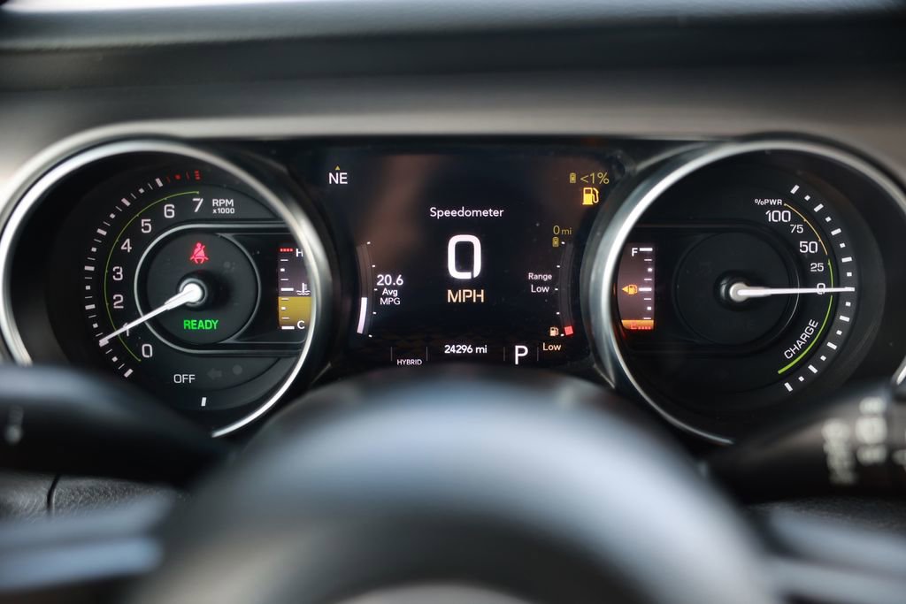 Used 2023 Jeep Wrangler Unlimited AWD/4WD image 21