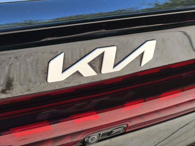 Used 2022 Kia K5 GT-Line FWD image 9