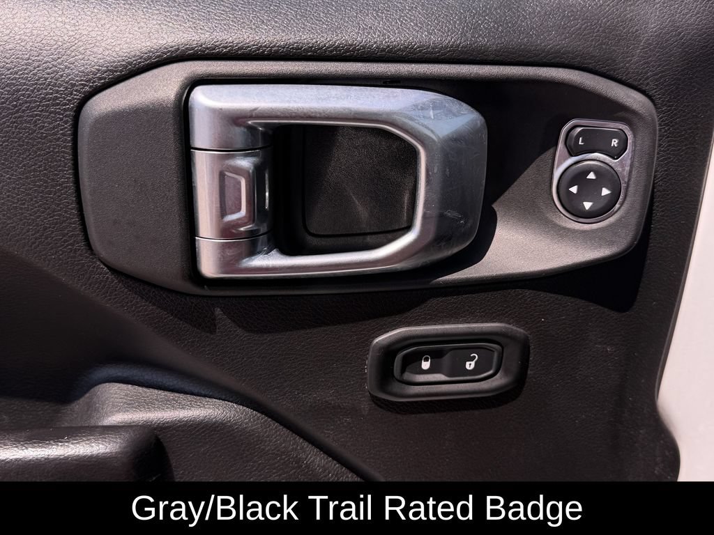 Used 2021 Jeep Wrangler Unlimited Sport AWD/4WD image 32