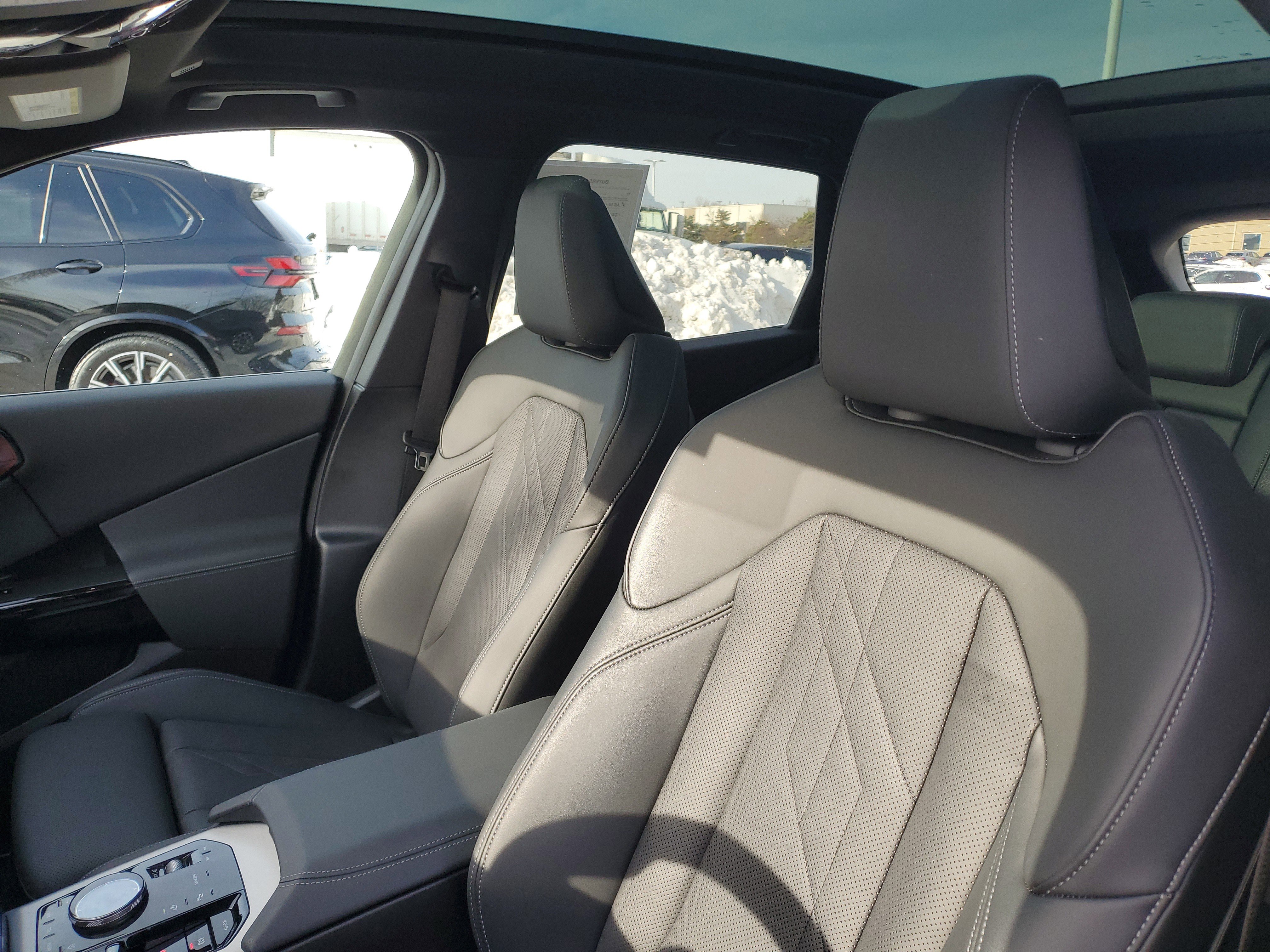 Used 2025 BMW X3 M50 w/ Premium Package image 8