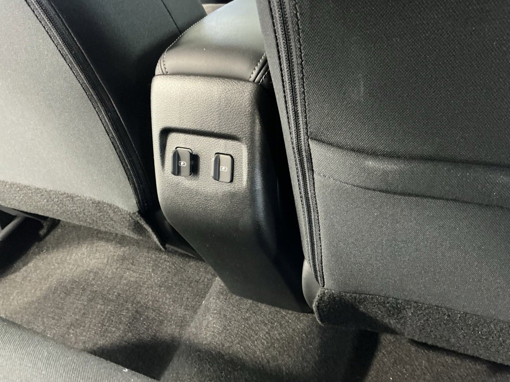 Used 2024 Nissan Kicks SV image 19