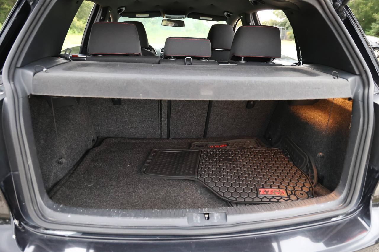 Used 2014 Volkswagen GTI Wolfsburg Edition FWD image 23