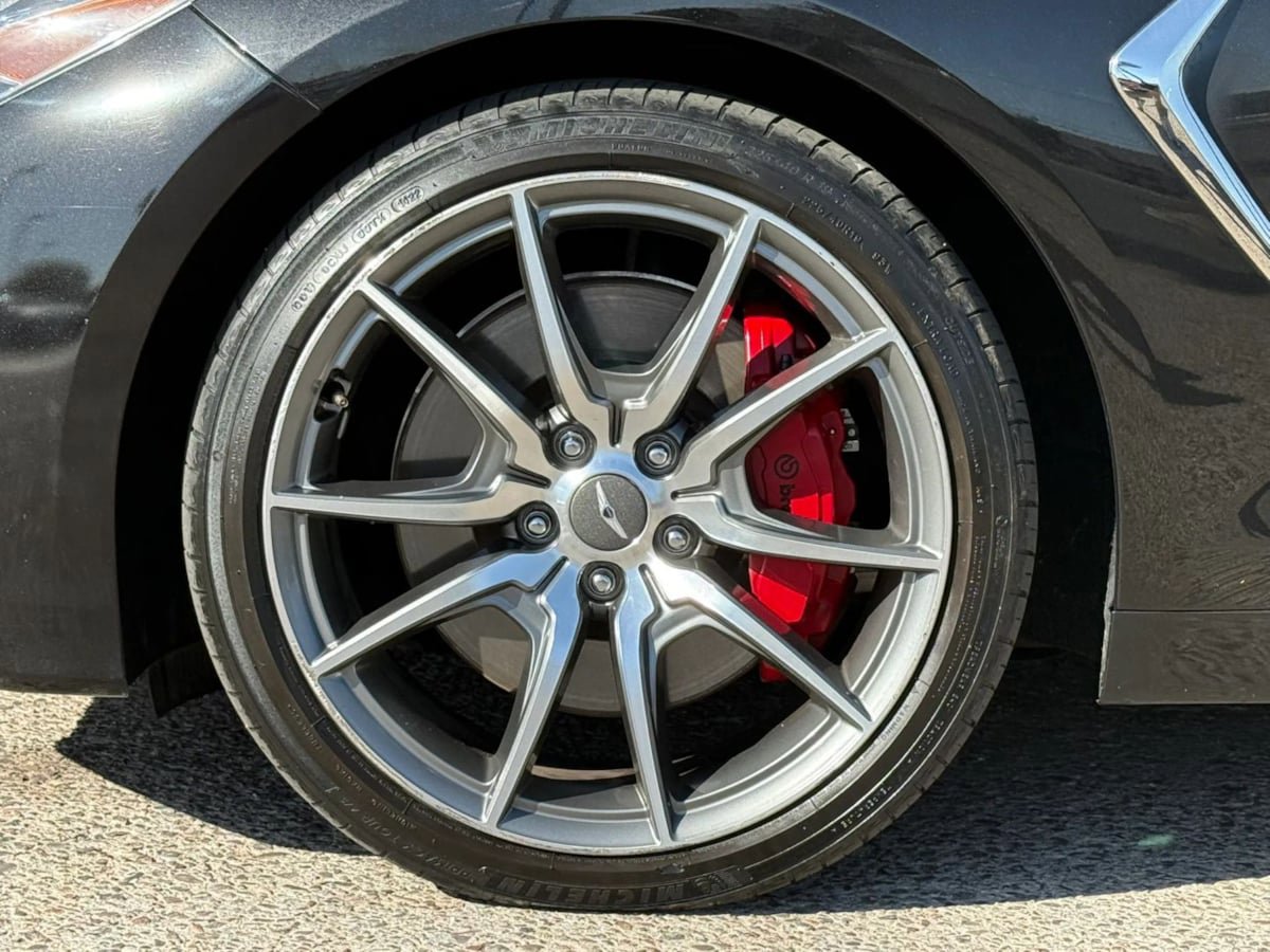 Used 2019 Genesis G70 3.3T Advanced w/ Prestige Package RWD image 28