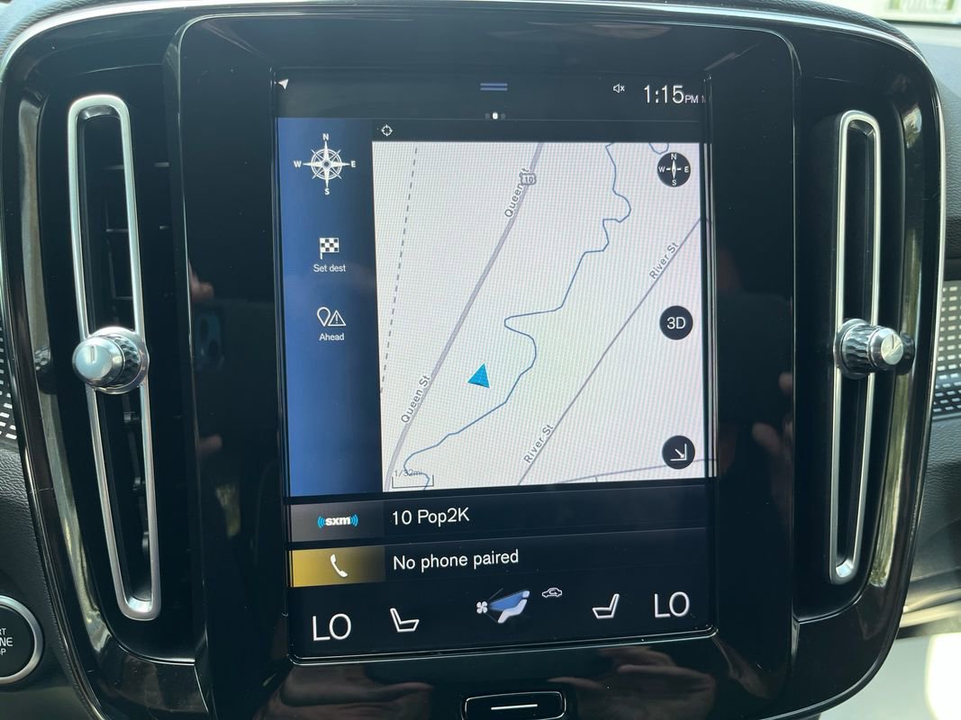 Used 2019 Volvo XC40 T5 R-Design image 11