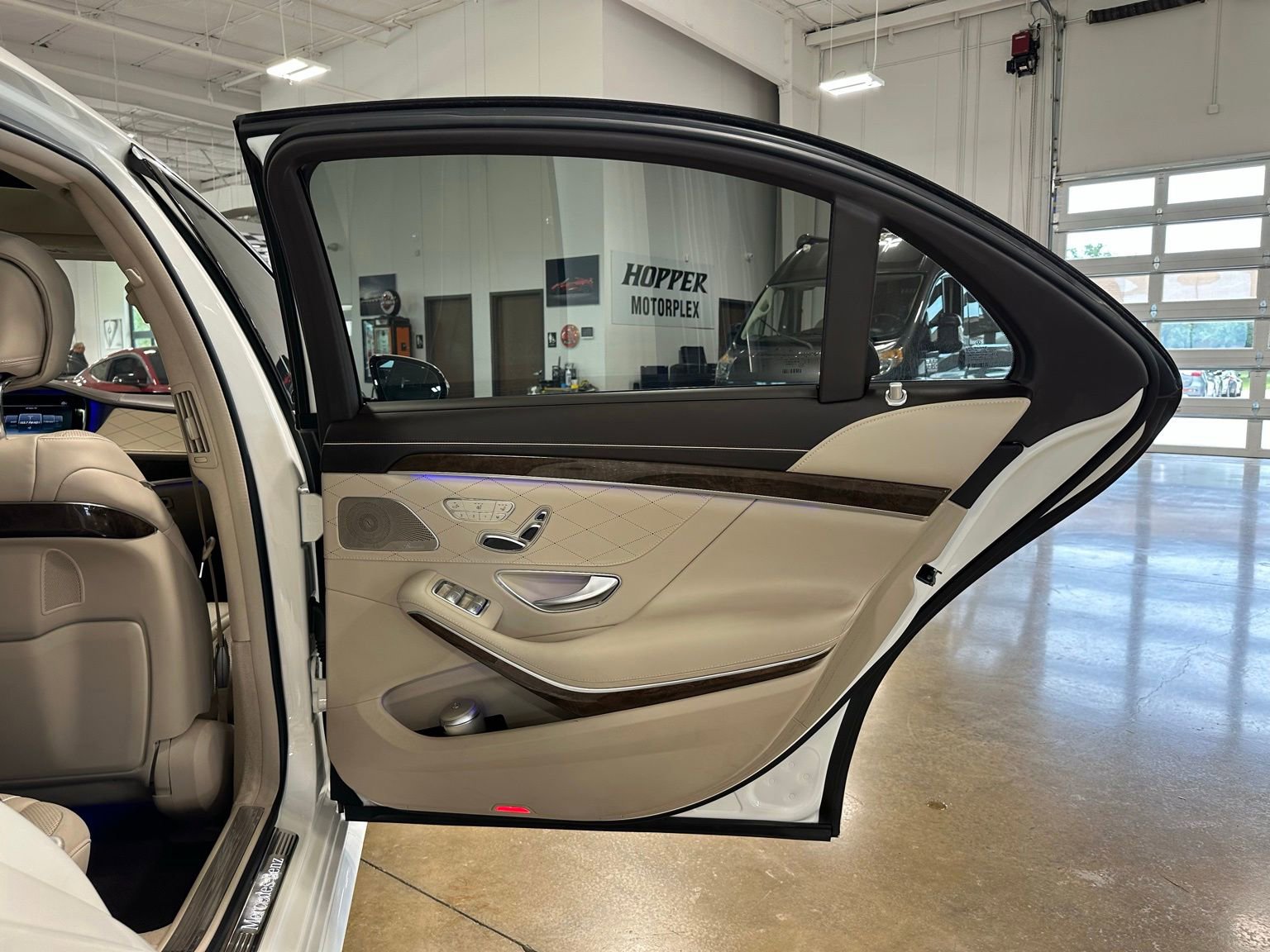 Used 2017 Mercedes-Benz S 550 Sedan image 41