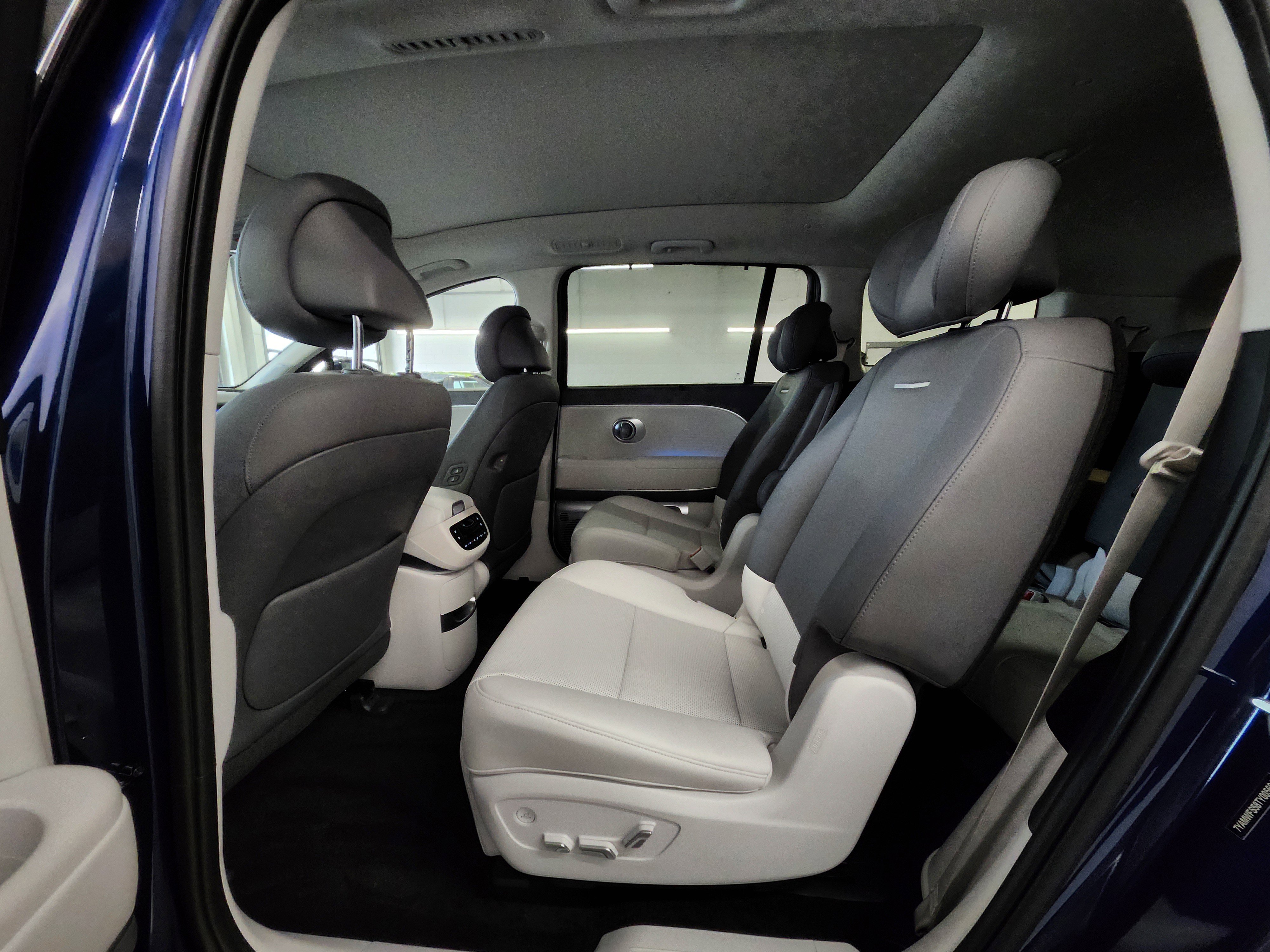 New 2026 Hyundai Ioniq 9 Limited image 15