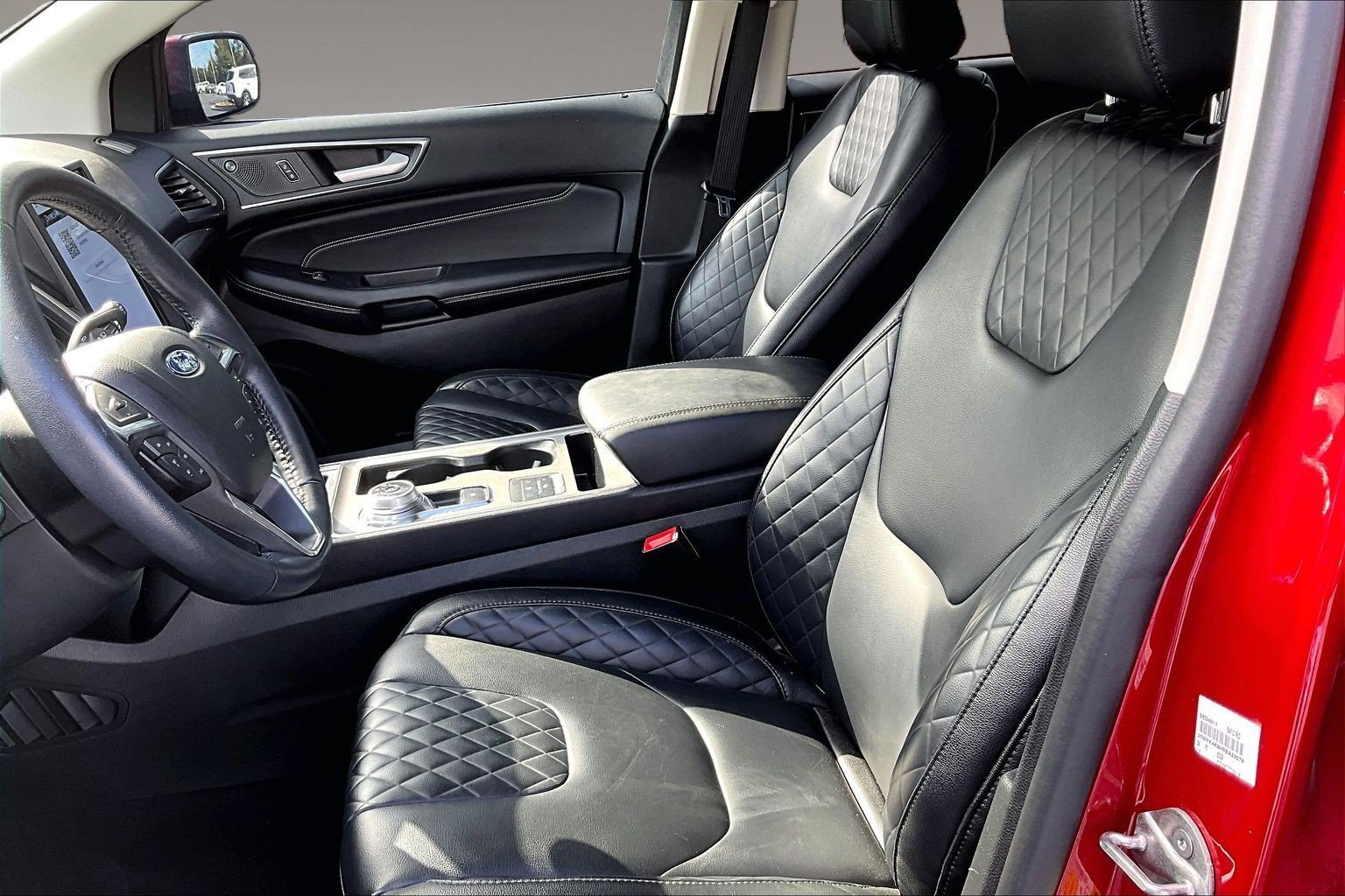Used 2024 Ford Edge Titanium AWD/4WD image 23