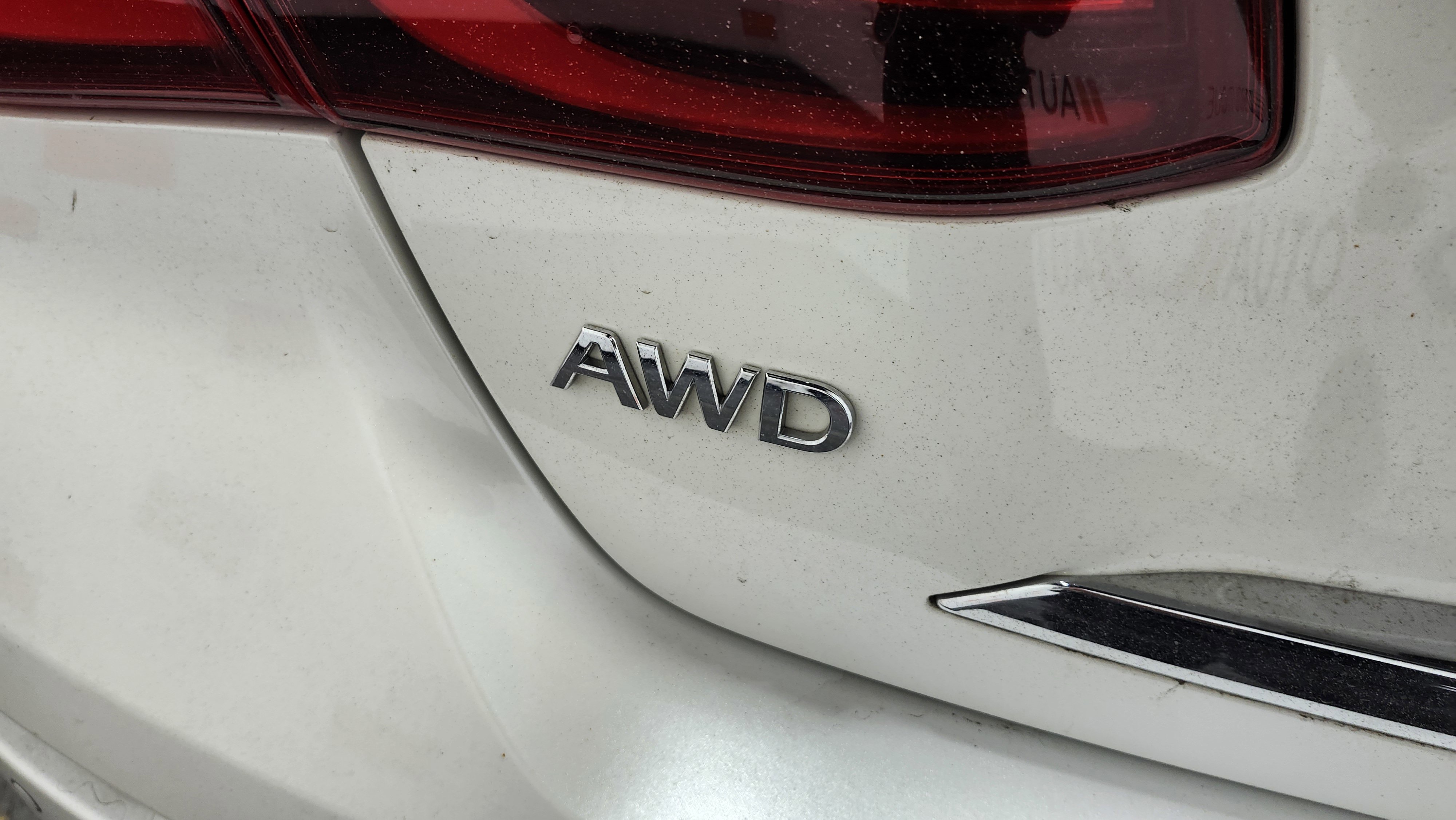 Used 2019 INFINITI Q70 Luxe image 22