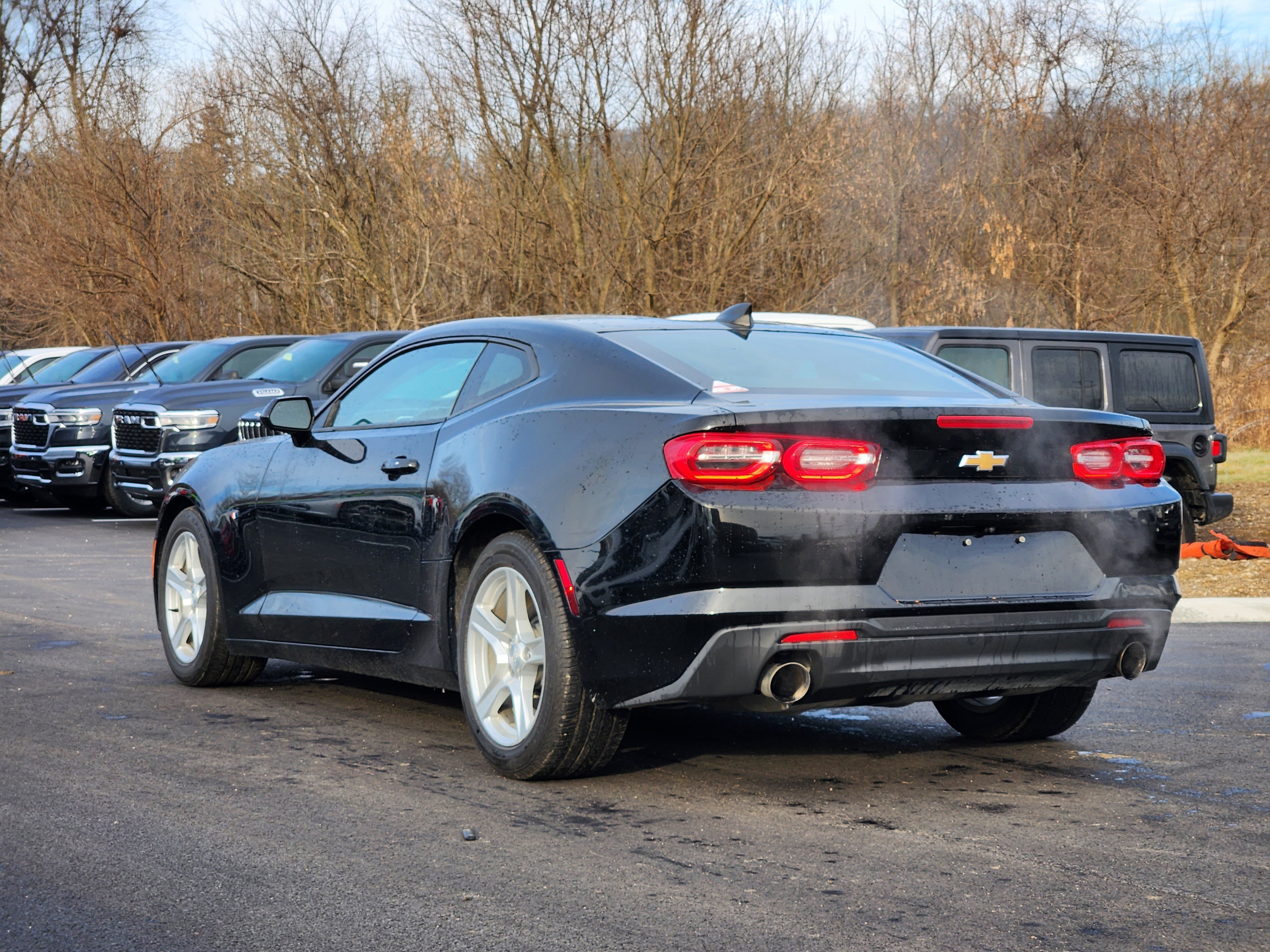 Used 2023 Chevrolet Camaro LT image 5