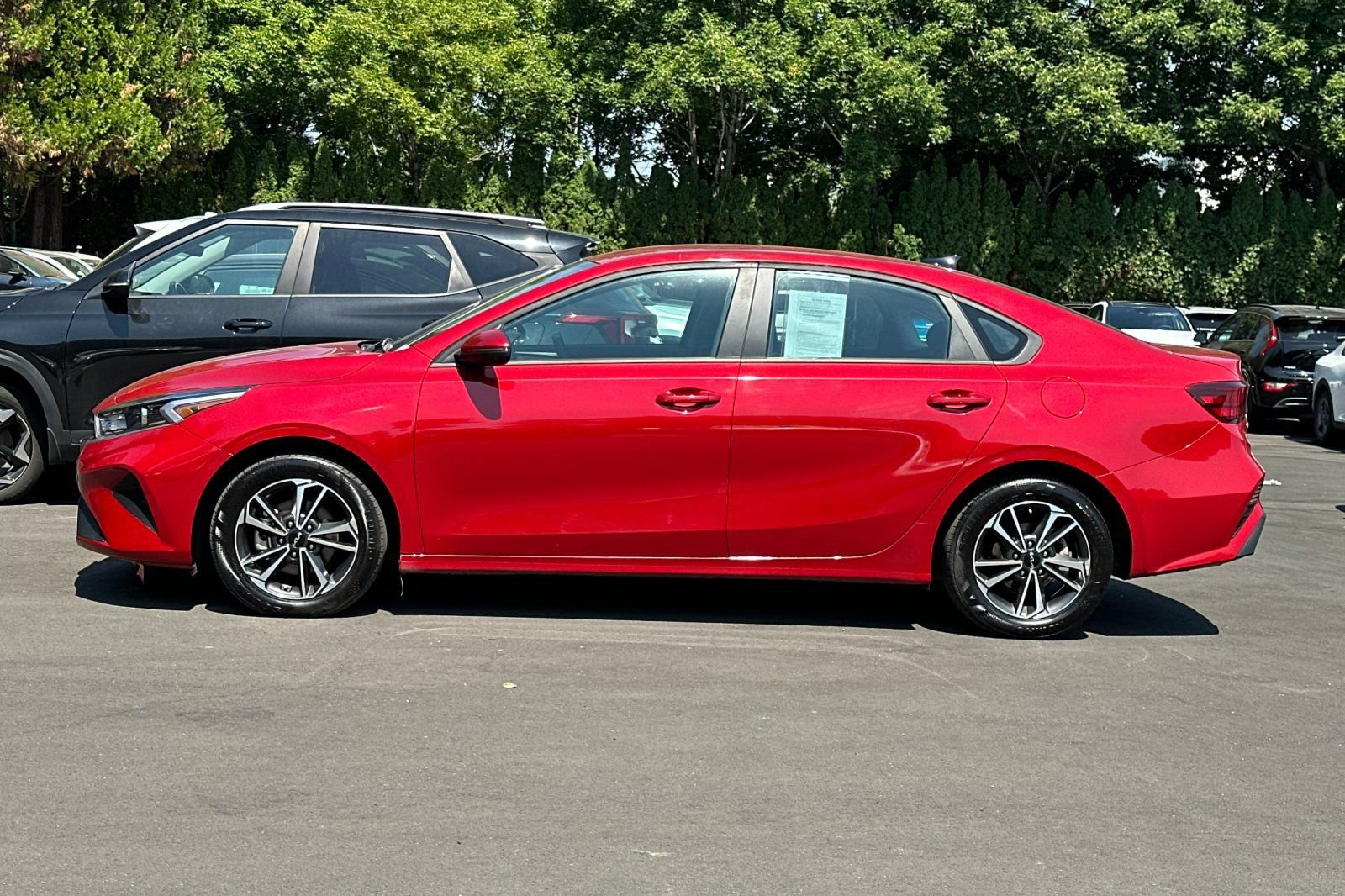 Used 2024 Kia Forte LXS w/ LXS Technology Package FWD image 7